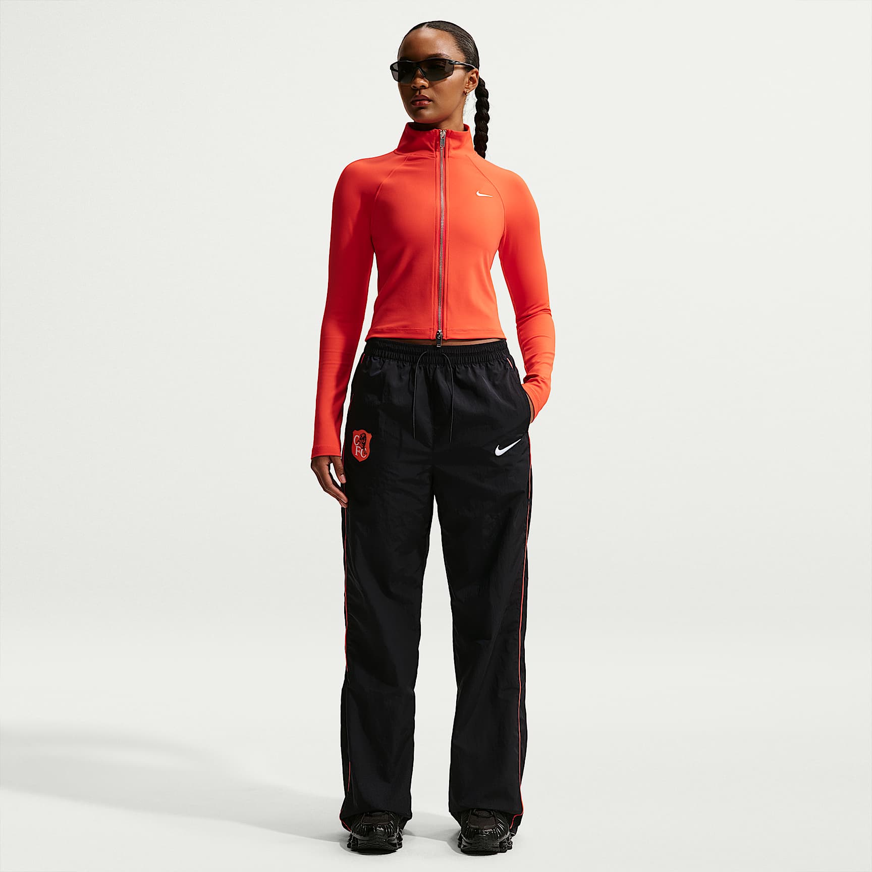 Chelsea FC Windrunner Women's Nike Soccer High-Waisted Open-Hem